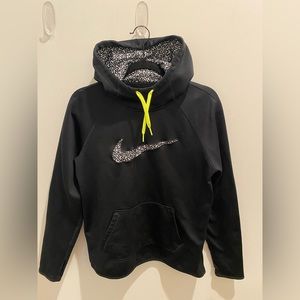 Nike therma-fit hoodie